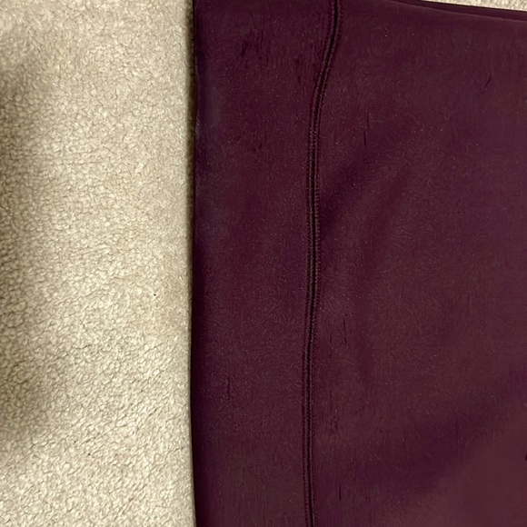 Stella and dot burgandy top - Picture 3 of 3